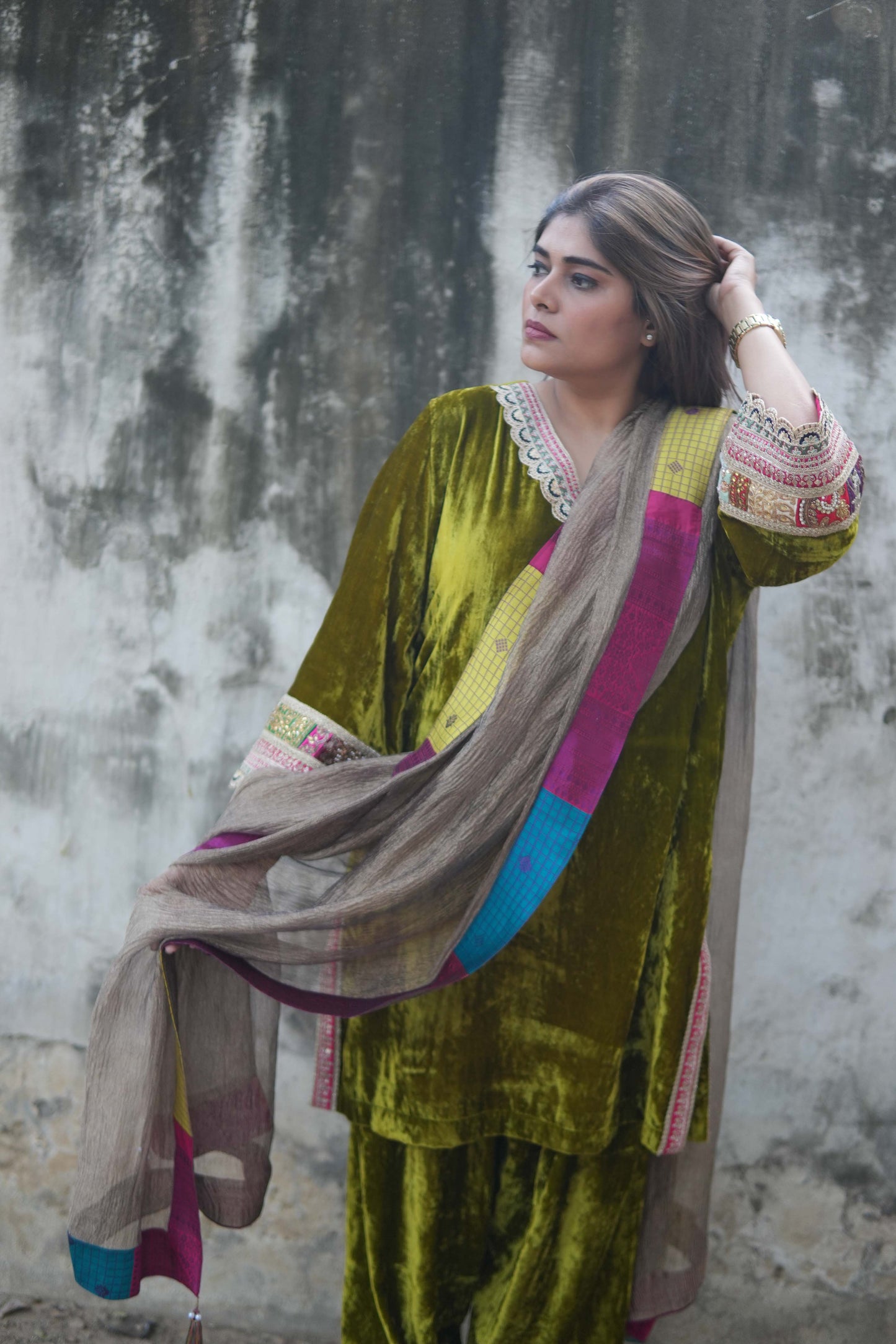 Khaas Dhoop Velvet Suit