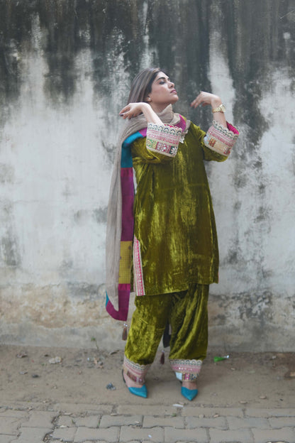 Khaas Dhoop Velvet Suit