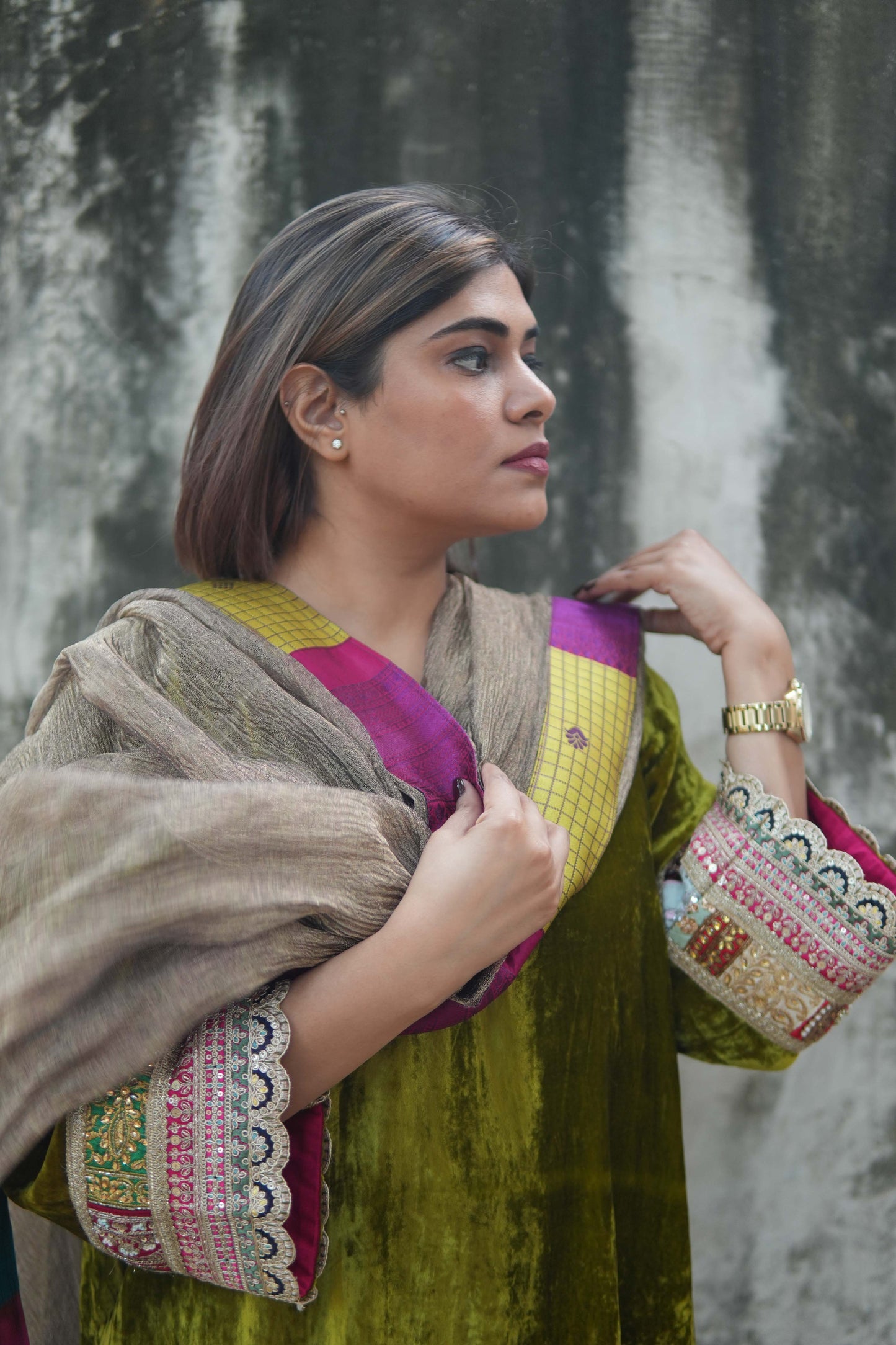 Khaas Dhoop Velvet Suit