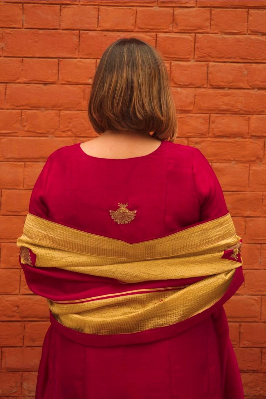 Raas Kamal Hand-Embroidered Kurta, Pants and Dupatta set