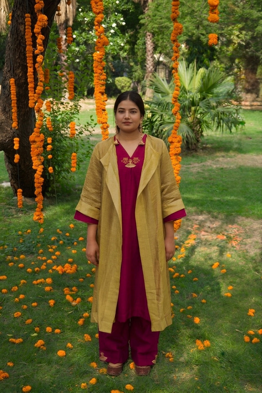 Vasantika Hand-Embroidered Overlay - Kurta Set - Chanderi - Detail Shot - Chidiyaa