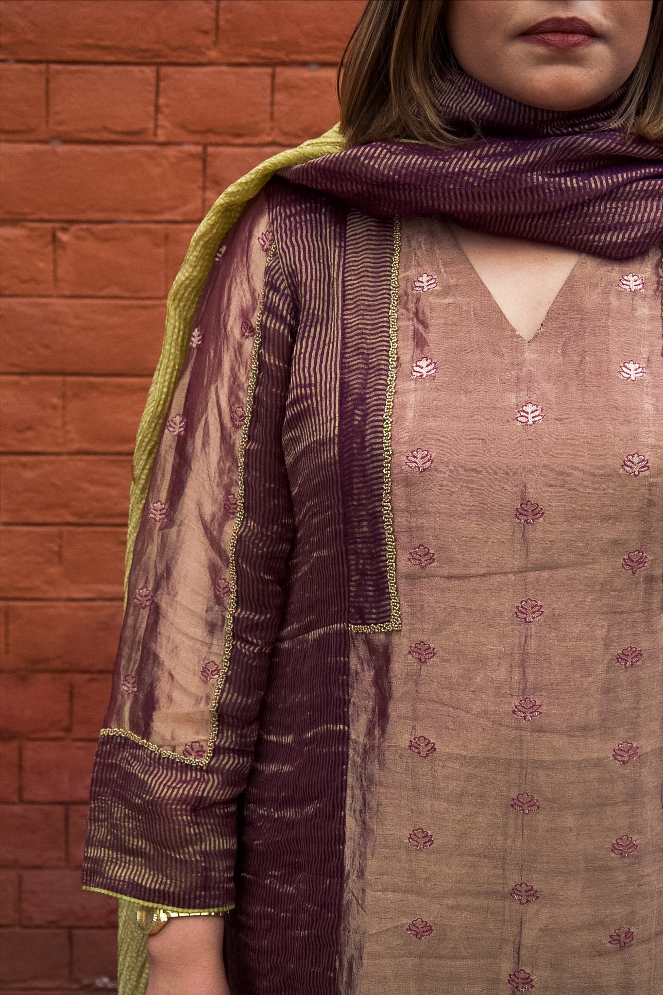 ANTARA Hand-Embroidered Pure Tissue Kurta, Pants and Dupatta Set