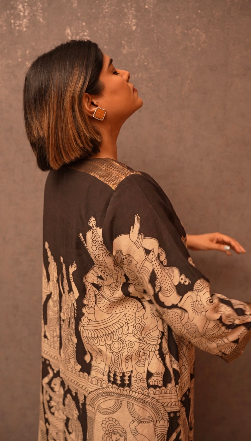 Trimurti Kalamkari Short Kurta and Pants Set